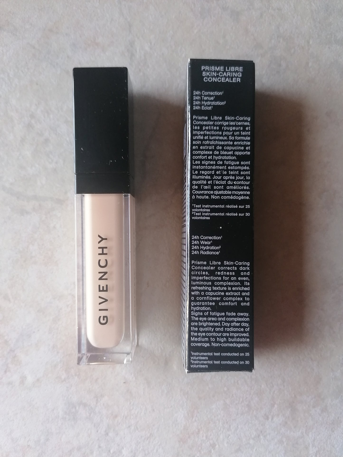 Givenchy - Prisme Libre Skin-Caring Concealer C105